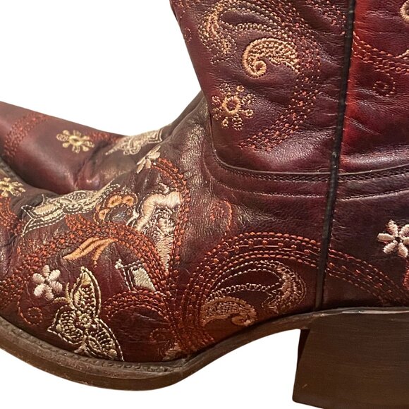 Lucchese, Red Floral, Size 8 1/2 - Picture 4 of 9